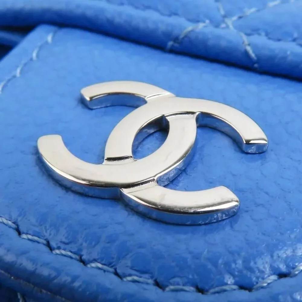 Auth CHANEL Matelasse Trifold Wallet Blue Leather/Silvertone